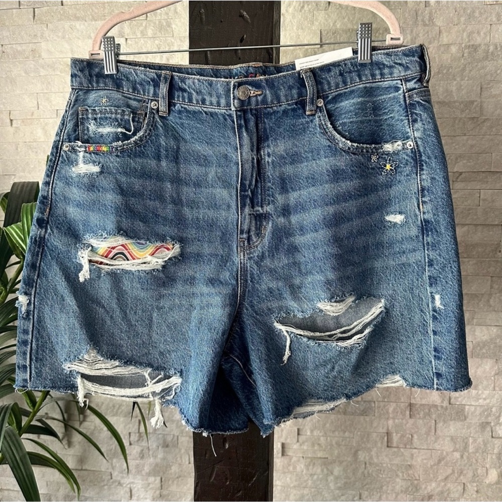 American Eagle Highest Rise Baggy Rainbow Embroidered Shorts Size 18 NWOT